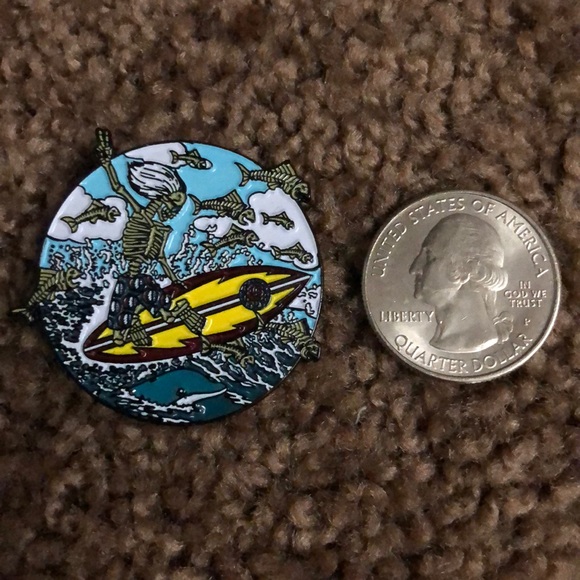 Dead surfer pin - Picture 2 of 3